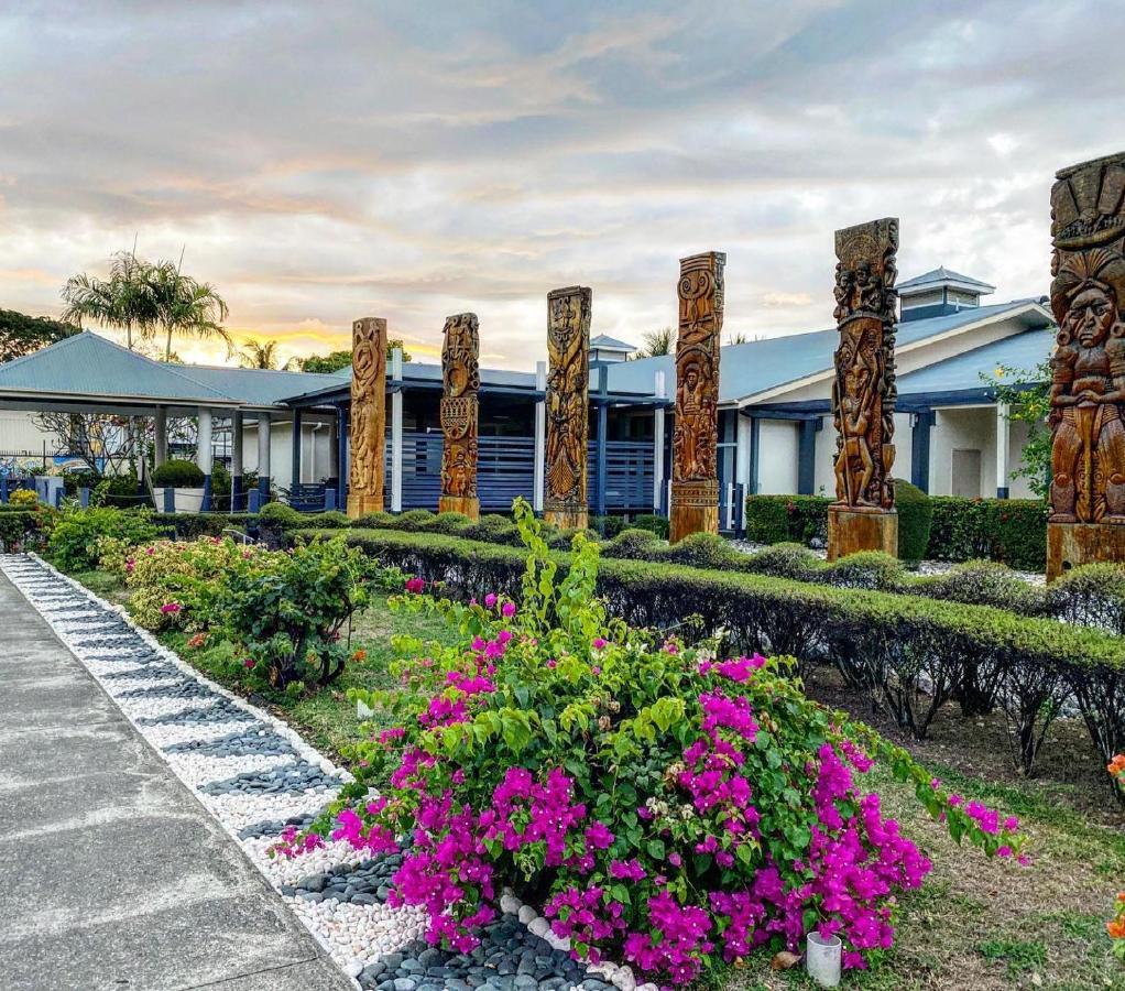 Heritage Park Hotel Honiara Bagian luar foto